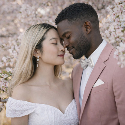 Crème White Set – Bow Tie & Pocket Square | Crème White & Onyx Black | Crêpe Satin Silk