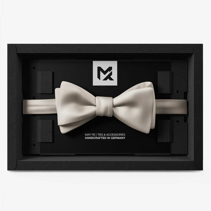 Crème White Set – Bow Tie & Pocket Square | Crème White & Onyx Black | Crêpe Satin Silk